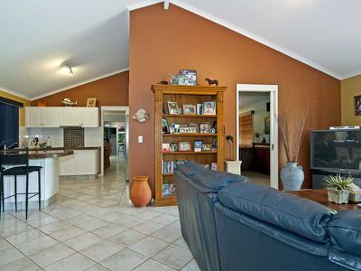 27 Bass Street Barellan Point, Karalee
