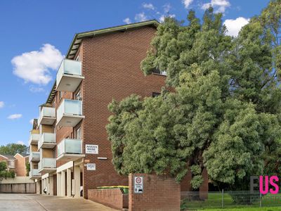 15 / 30 Trinculo Place, Queanbeyan East