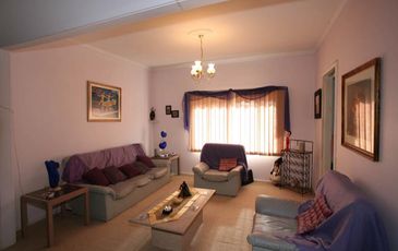 1 Paul Grove, Beaconsfield Upper