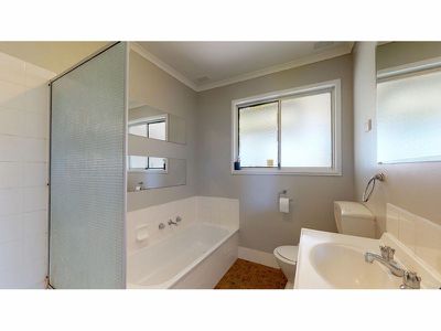 11 Pinnaroo Place, Dubbo