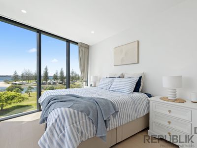 502 / 180 Marine Parade, Labrador