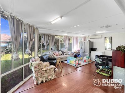 427 Wheelers Lane, Dubbo