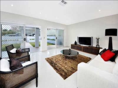 19 East Crescent, Hurstville Grove