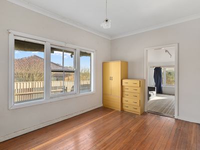 13 DELHI STREET, Seymour