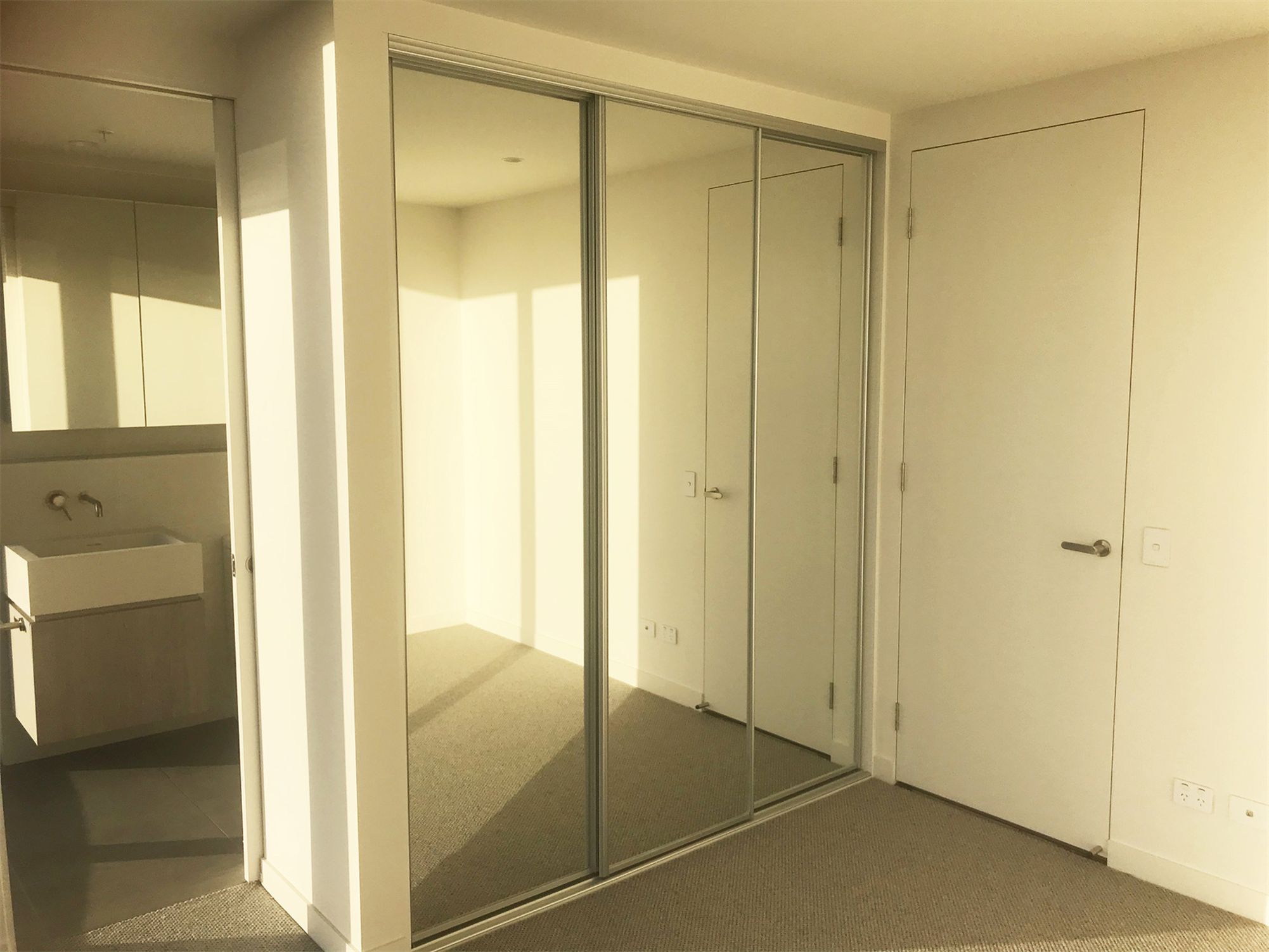 2203 / 17 Austin Street, Adelaide