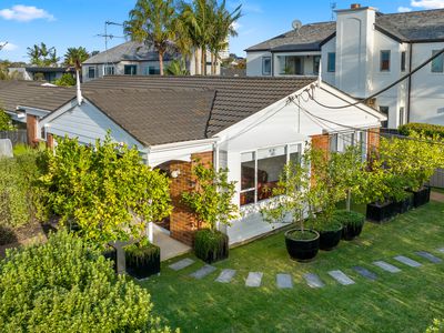 15A Milford Road, Milford