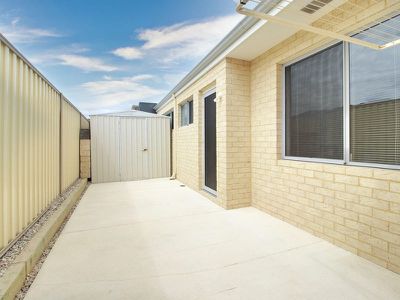 2 Tide Way , Singleton
