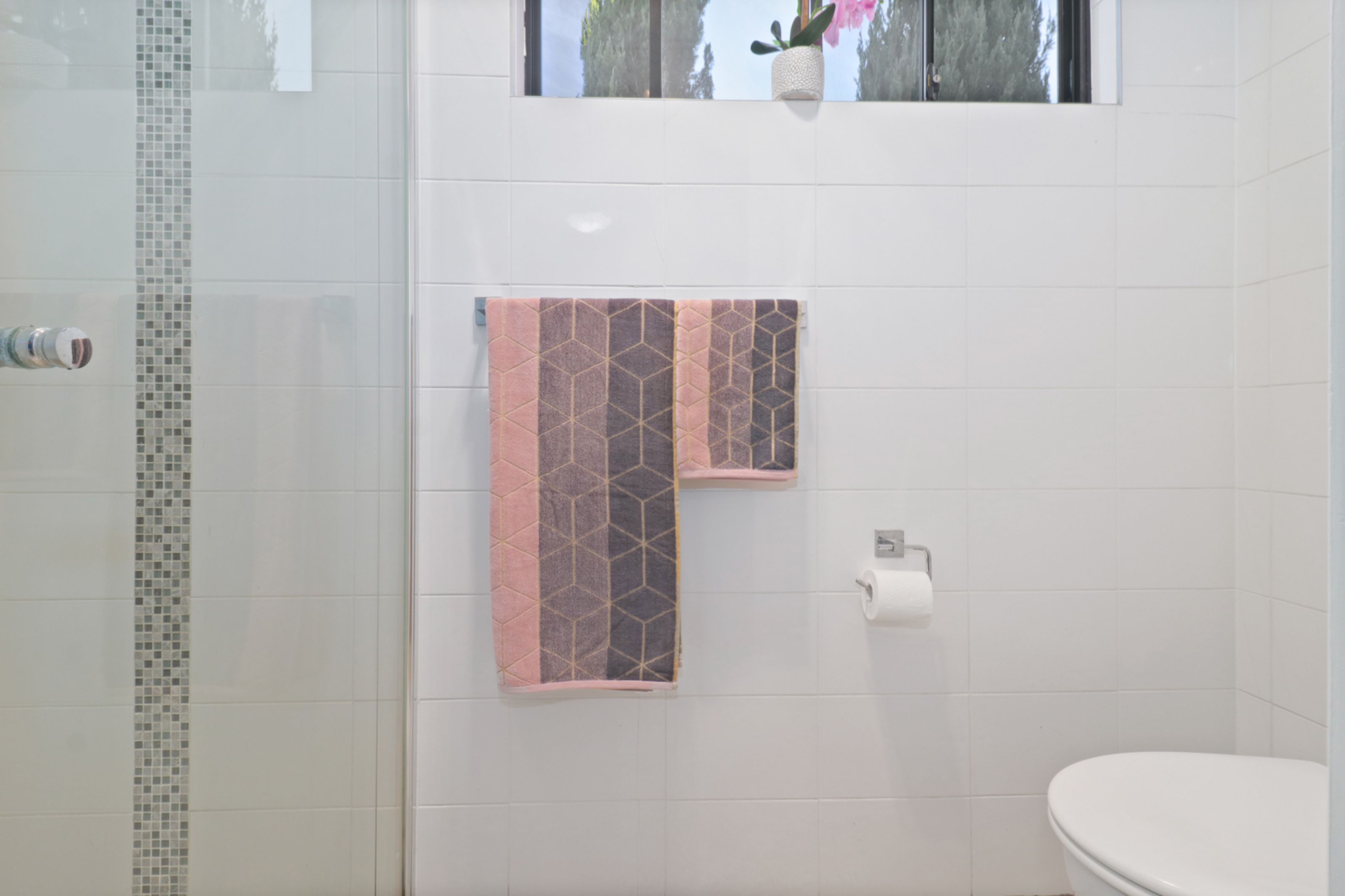 25-27 Knox Street, GLENMORE PARK