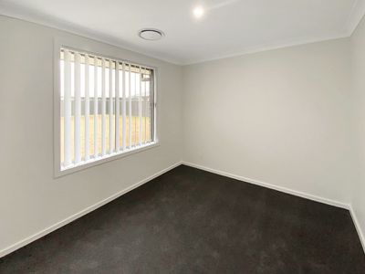 30 Federation Boulevard, Forbes