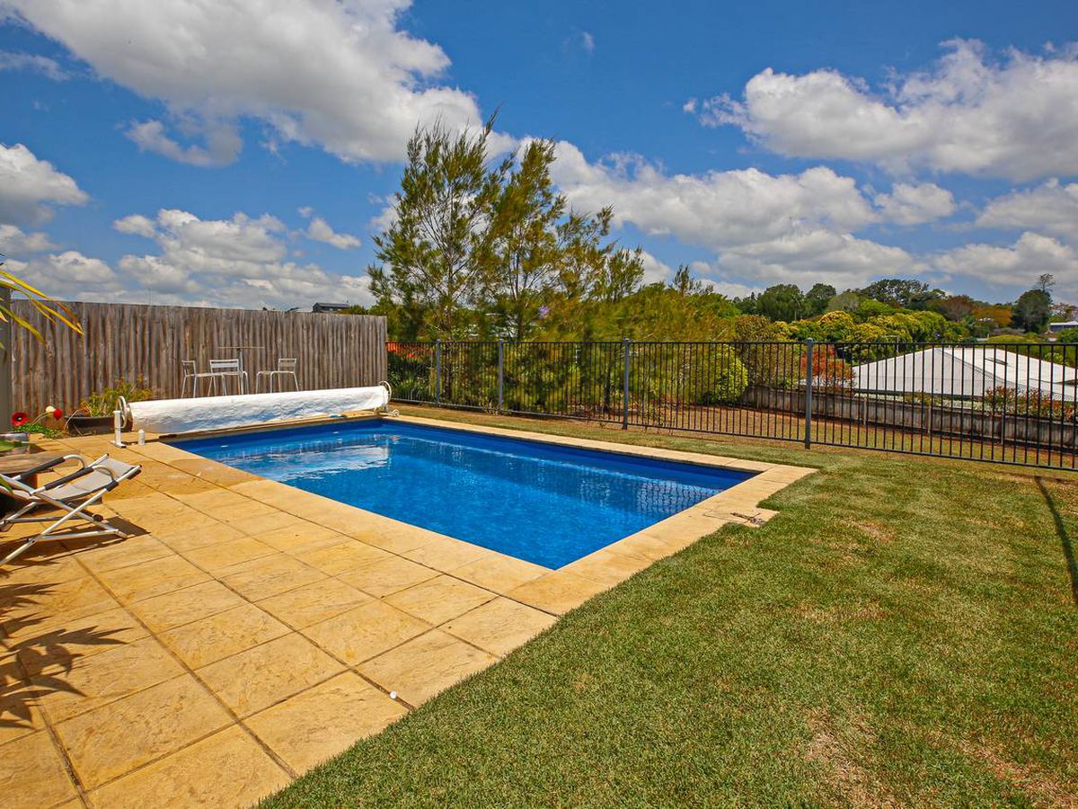 18 Barrine Road, Yungaburra