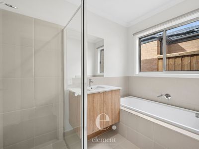 85 Munro Drive, Charlemont