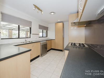 8 Dillenia Way, Greenwood
