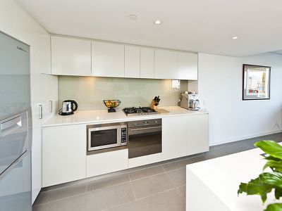 302 / 21 Bow River Cres. , Burswood