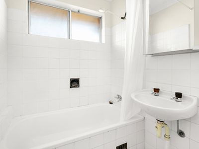 12 / 6 Eyre Street, Warrawong