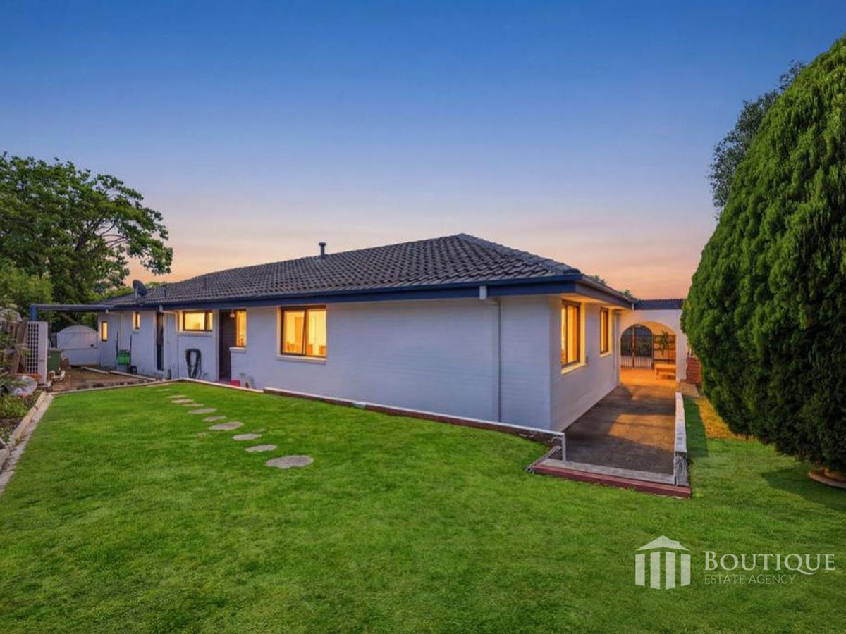 5 Hampton Court, Dandenong North
