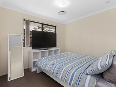 24 Worchester Crescent, Wakerley