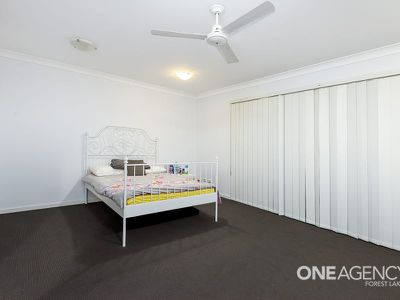 28, 22 Yulia St, Coombabah