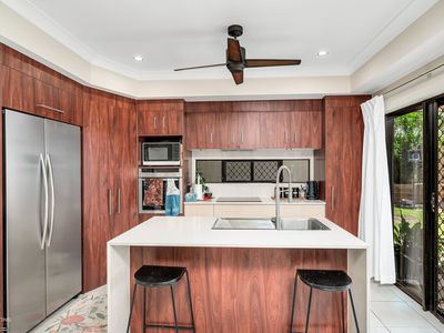 28 Ainscow Drive, Bentley Park