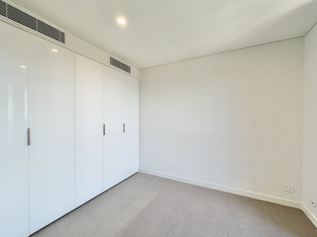 1701 / 150 Pacific  Highway, Nor...