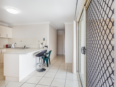 2/3 Lady Bowen Parade, Rothwell