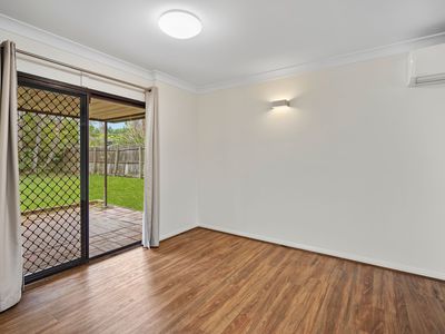 10 Clarinda Avenue, Springwood