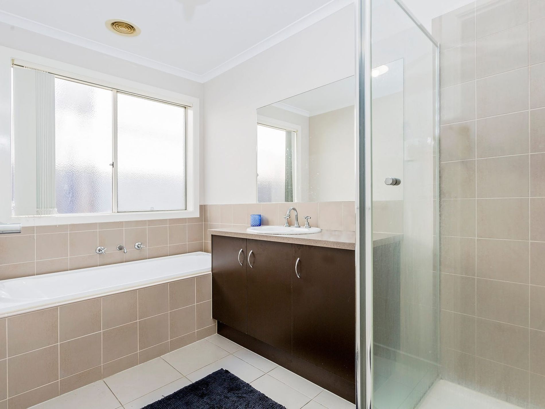 13 Waterways Boulevard, Williams Landing