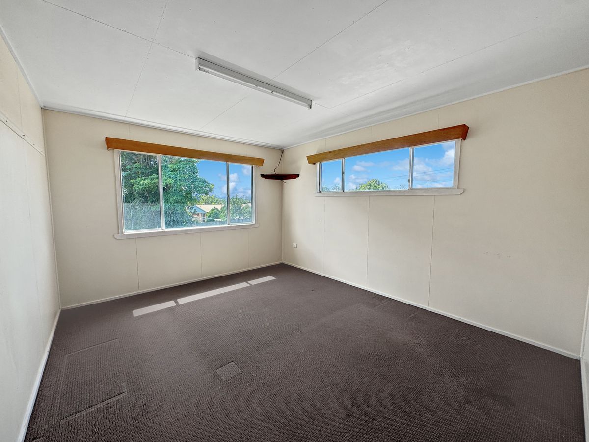 6 CANOPUS CIRCUIT, Atherton