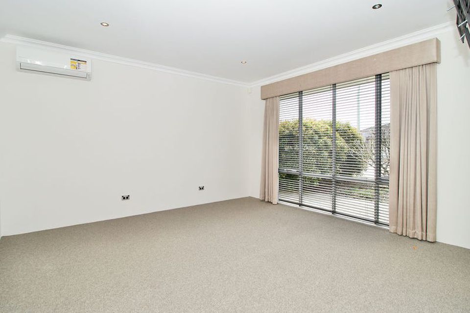 22 Searchers Crescent , Baldivis