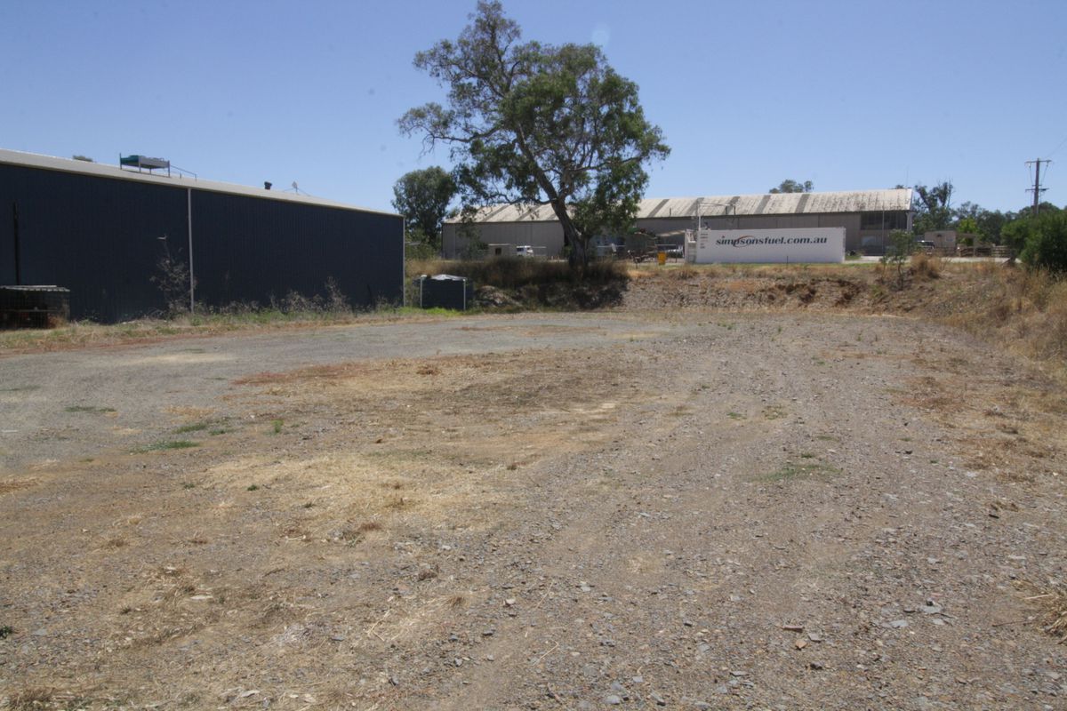 271 Dead Horse Lane, Mansfield