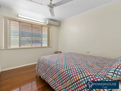 27 Feldt Street, Flying Fish Point