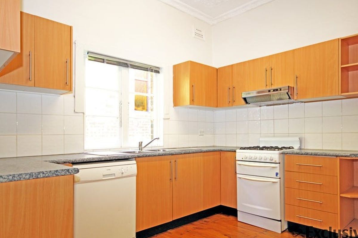 2 Gracemere Street, North Strathfield