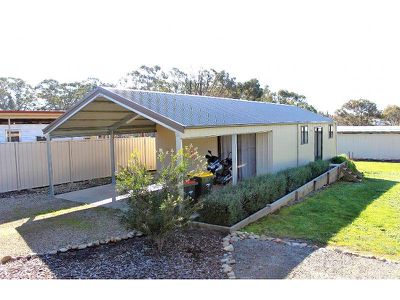 27 Ridge Street, Wedderburn