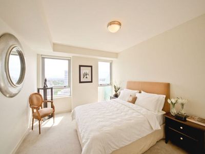 2105 / 77-81 Berry Street, North Sydney
