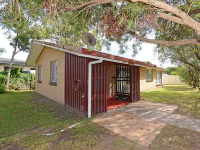 2 CHARLEVILLE STREET, Point Vernon