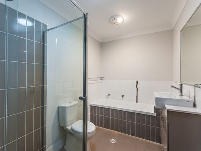 1 / 285A Alderley Street, South Toowoomba