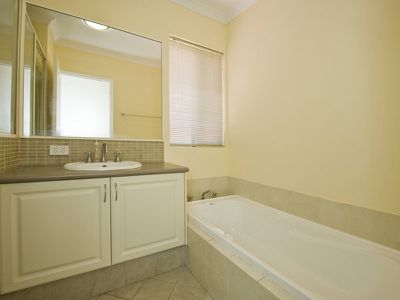 4 / 22 Tuckett St , Carlisle