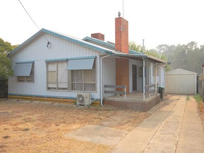 25 Thomson Street, Wangaratta