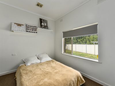 6 McRostie Street, Millicent