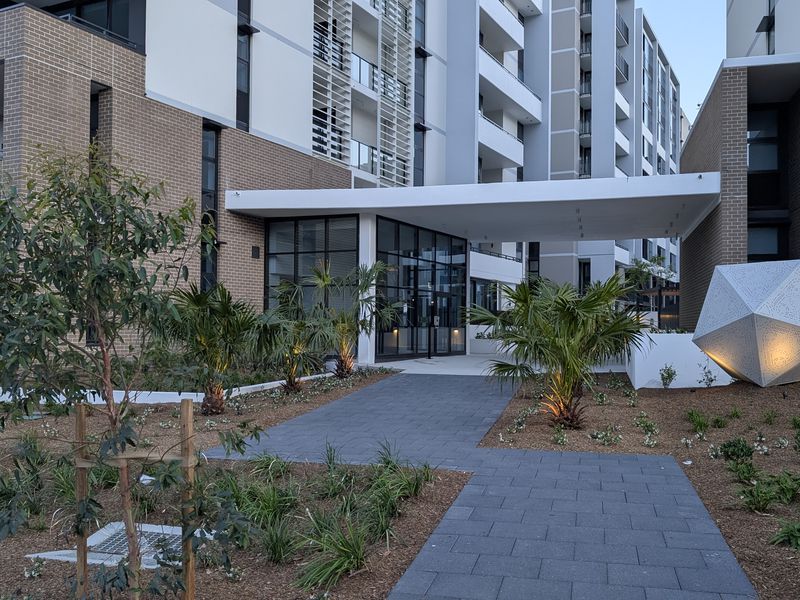 A304 / 661 Victoria Road, Melrose Park