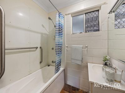 20 Adelong Drive, Cranbrook