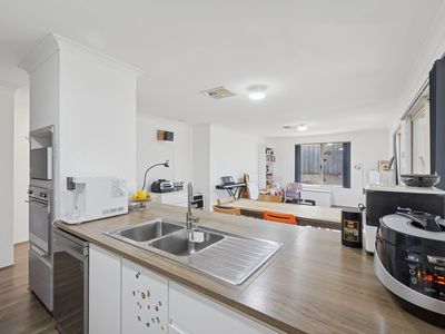 5 Sanford Court, Lockridge