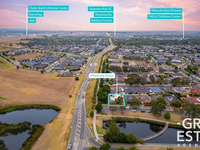 8 Kemsley Green, Cranbourne East