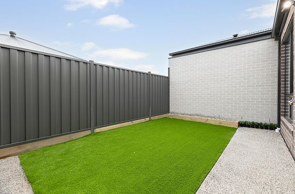 84 Burrawang Loop, Mickleham