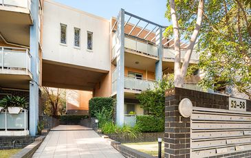 18 / 52 Courallie Avenue, Homebush West