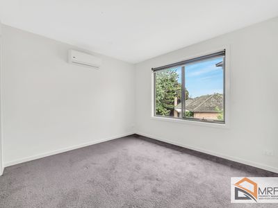 2 / 2 Donnelly Court, Pascoe Vale