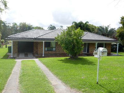 35 Peters Road, Glass House Mountains