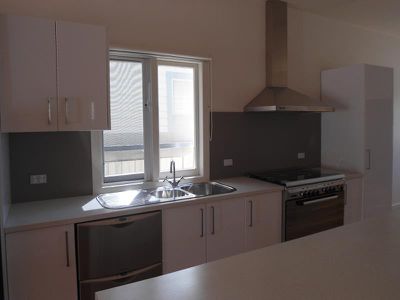 8 Davey Street, East Geelong