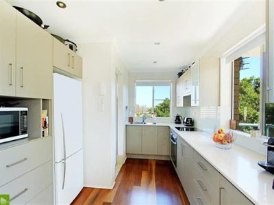 13 / 2 Wilson Street, North Wollongong