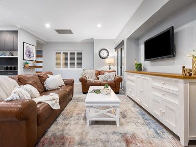 2 Pamphlet Lane, Coomera