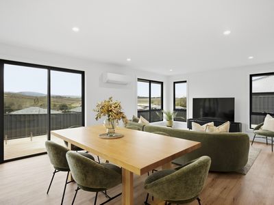 2 / 20 Thorne Avenue, Legana